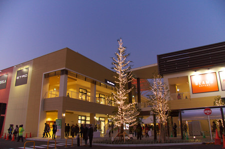 Shopping centre. 1554m to Mitsui Outlet Park Kurashiki (shopping center)