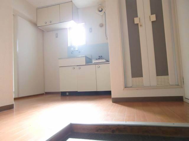 Other room space. Large kitchen space ☆