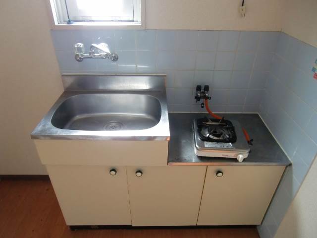 Kitchen. Window bright kitchen ☆