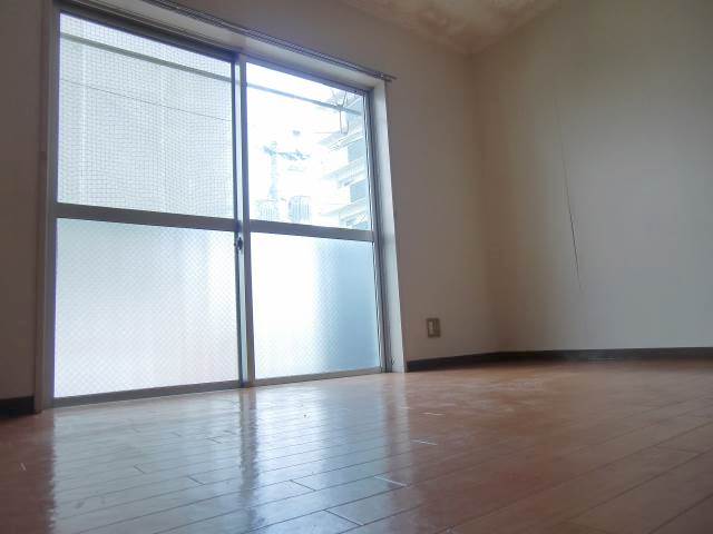 Other room space. Sunny ☆
