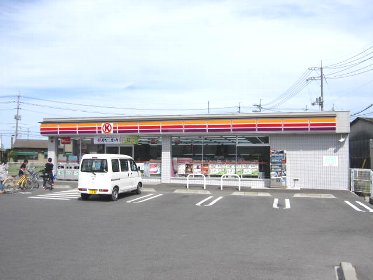 Convenience store. 639m to Circle K Tamashimayashima store (convenience store)