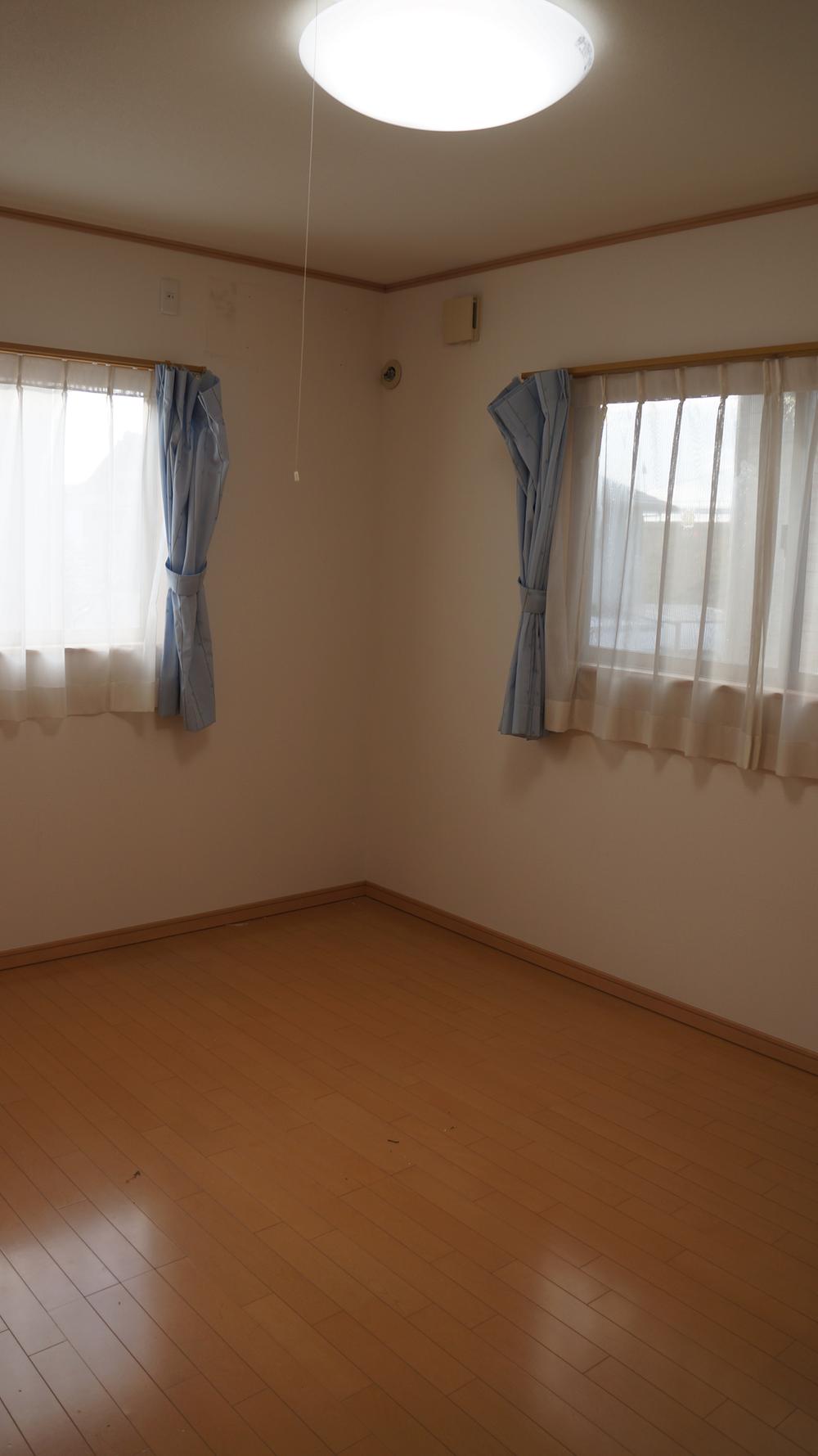 Non-living room. Second floor southwest of the children's room