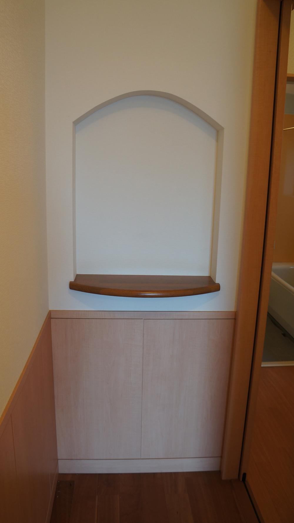 Other. There is a lovely niche counter in the entrance hall