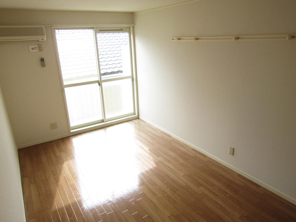 Living and room. (*^ O ^*)(*^ O ^*)