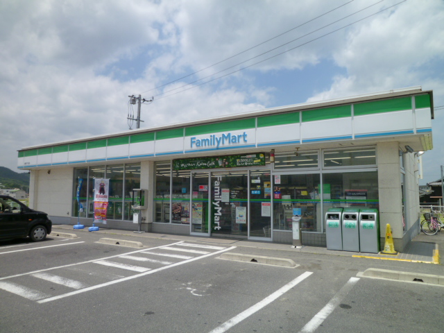 Convenience store. FamilyMart Kurashiki Futako store up (convenience store) 702m