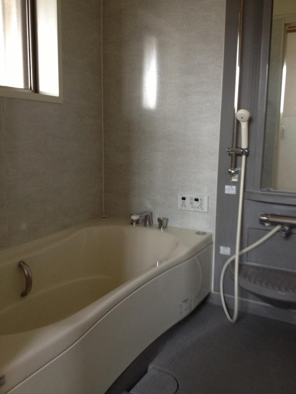 Bathroom. Indoor (June 2013) Shooting