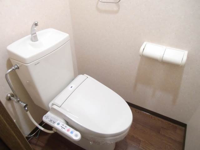 Toilet. With Washlet ☆