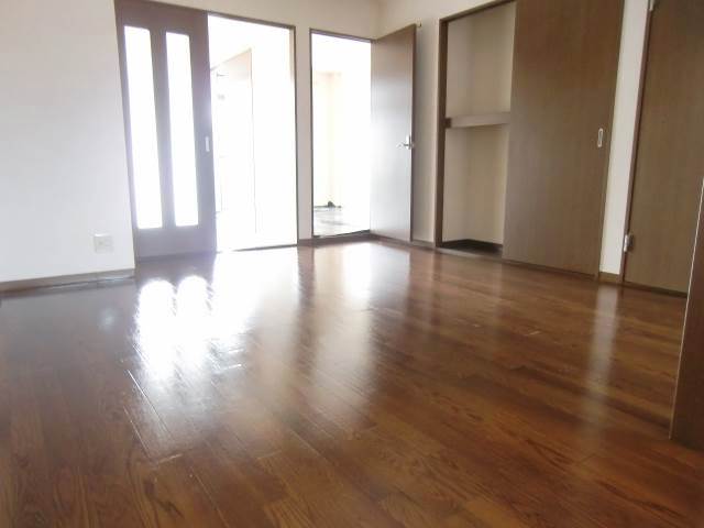 Other room space. With firmly housed living ☆