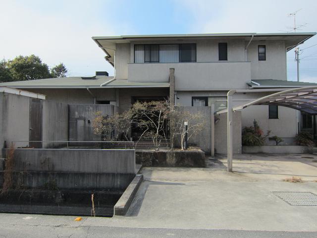 Local appearance photo. Local (01 May 2013) Shooting