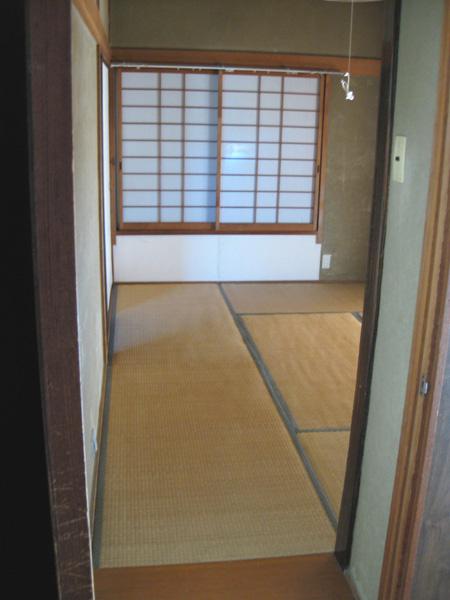 Non-living room. 1F Japanese-style room