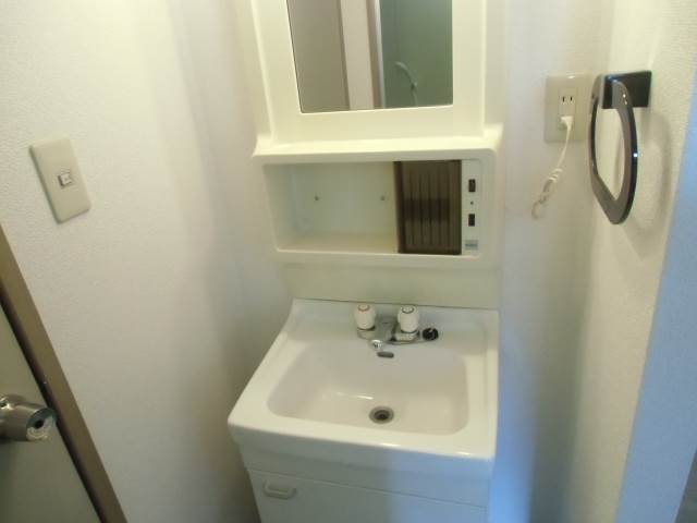 Washroom. Washroom