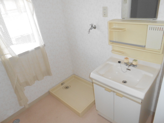Washroom. Is a dressing room!