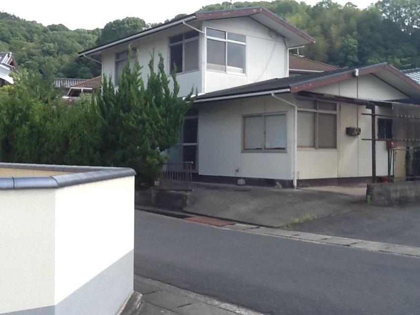 Local photos, including front road. Local (June 2013) Shooting