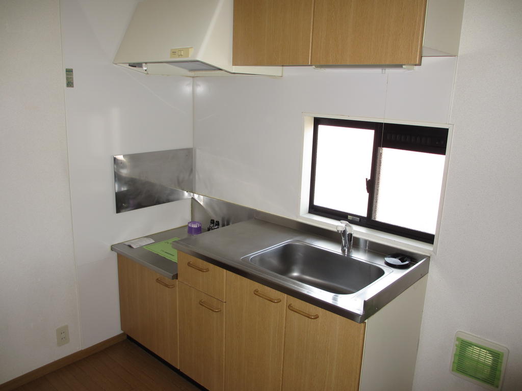 Kitchen. (* ^ ▽ ^ *) (* ^ ▽ ^ *) (* ^ ▽ ^ *)