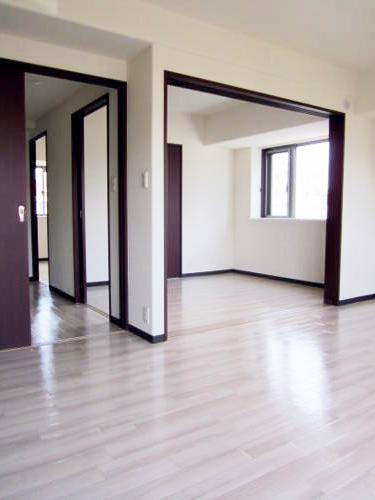 Living and room