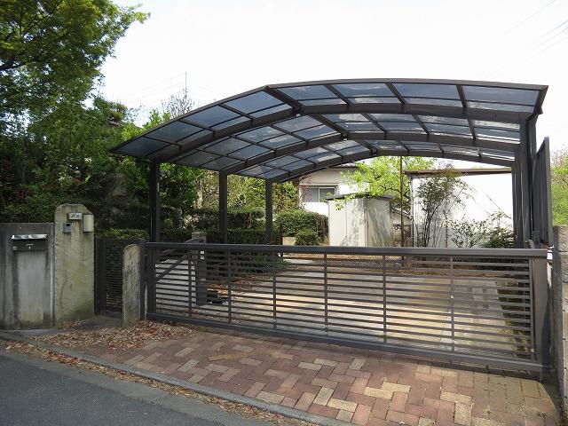 Parking lot. Local (April 2013) Shooting