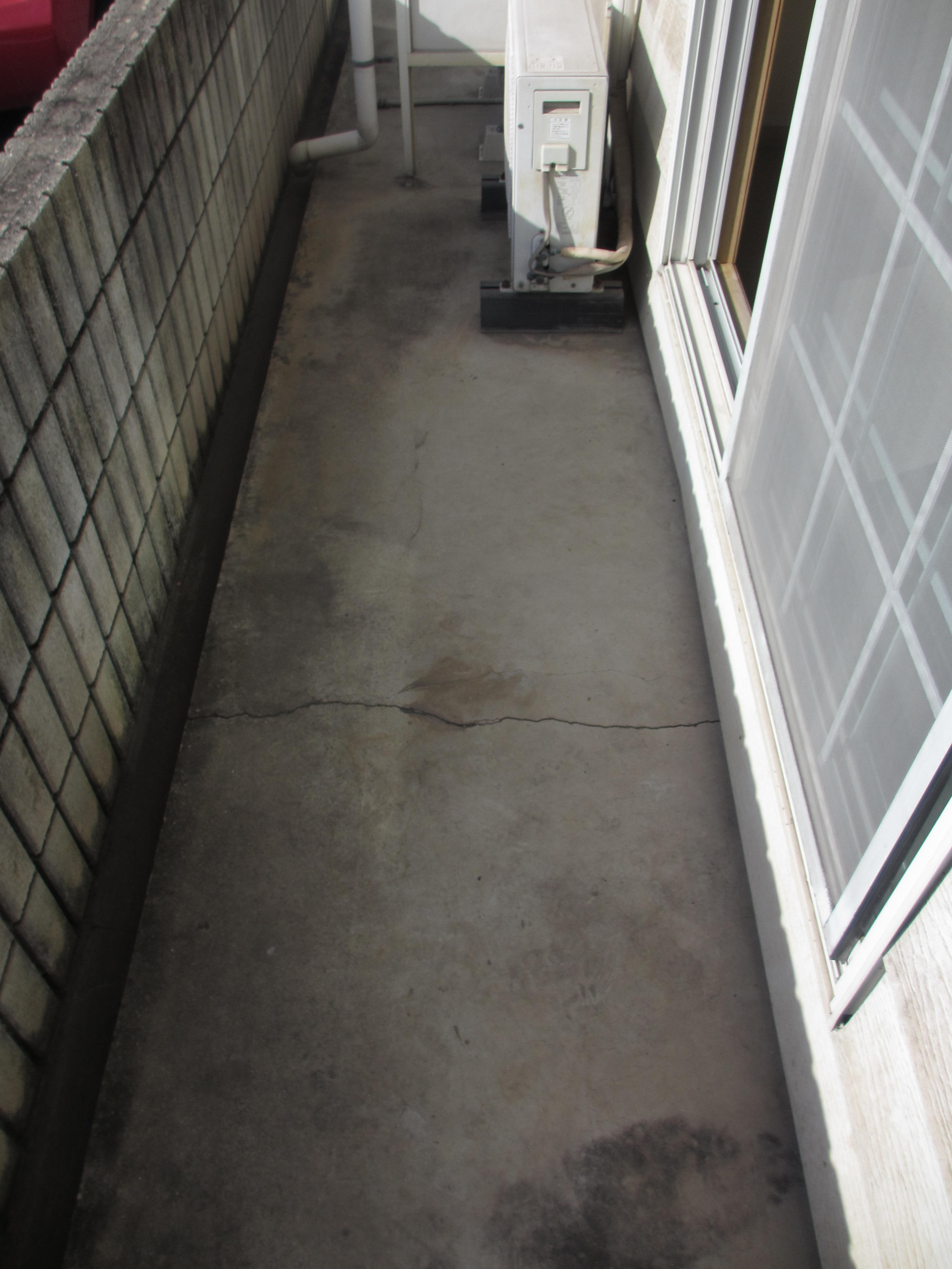 Balcony. (* ^ ▽ ^ *) (* ^ ▽ ^ *) (* ^ ▽ ^ *)