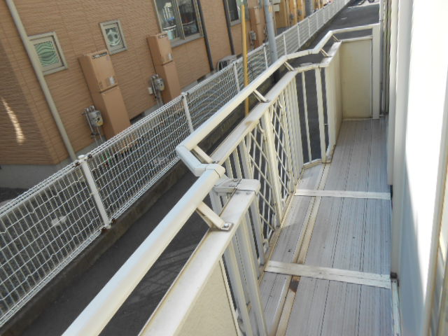 Balcony. Balconies!