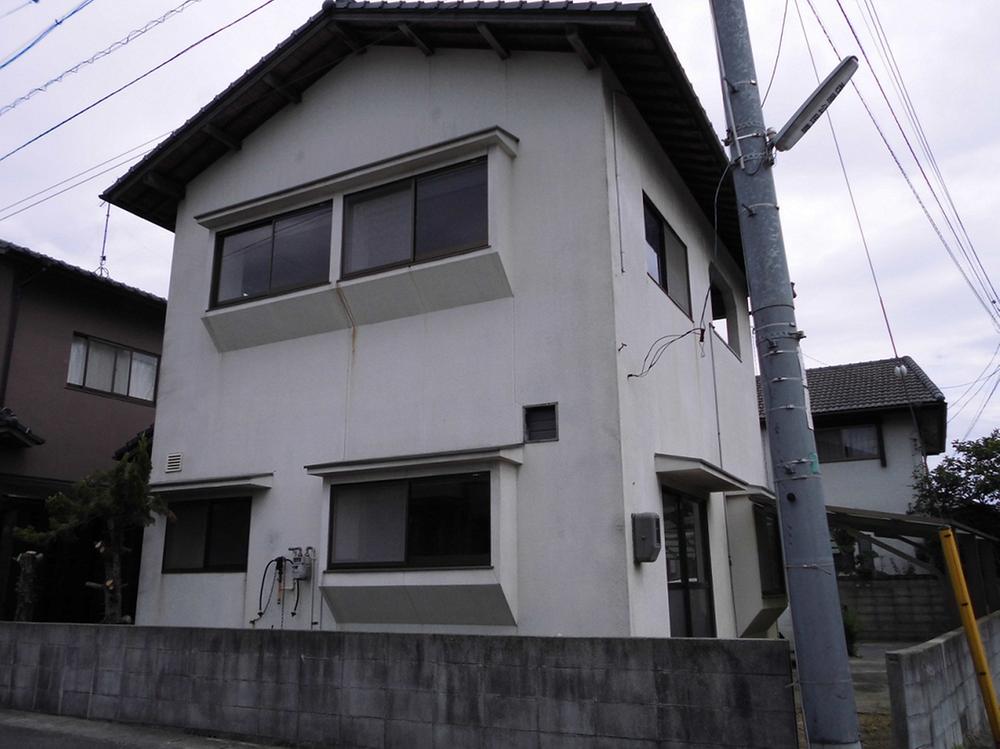 Local appearance photo