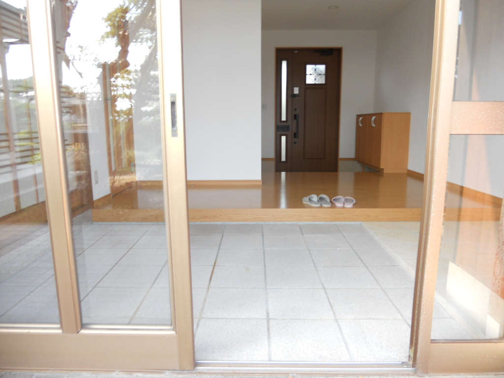 kindergarten ・ Nursery. Kotoura medium nursery school (kindergarten ・ 585m to the nursery)