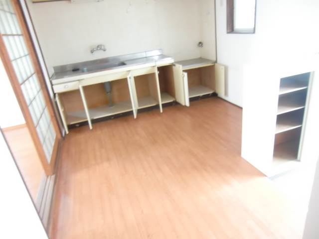 Other room space. Large dining