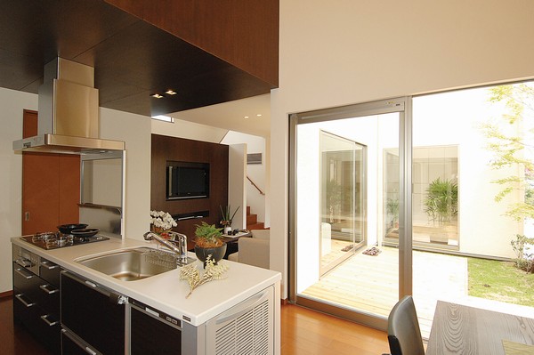 Model house photo. Kojima exhibition hall Interior (March 2011) vaulted ceiling and wood deck, Attractions such as the full skip floor. It may differ from the building that can be actually building