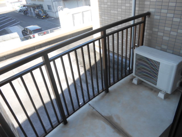 Balcony. Balconies!