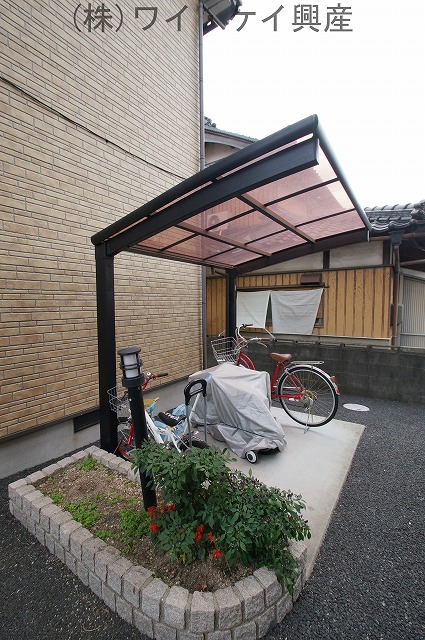 Other common areas. Bicycle parking is also front of the entrance ☆