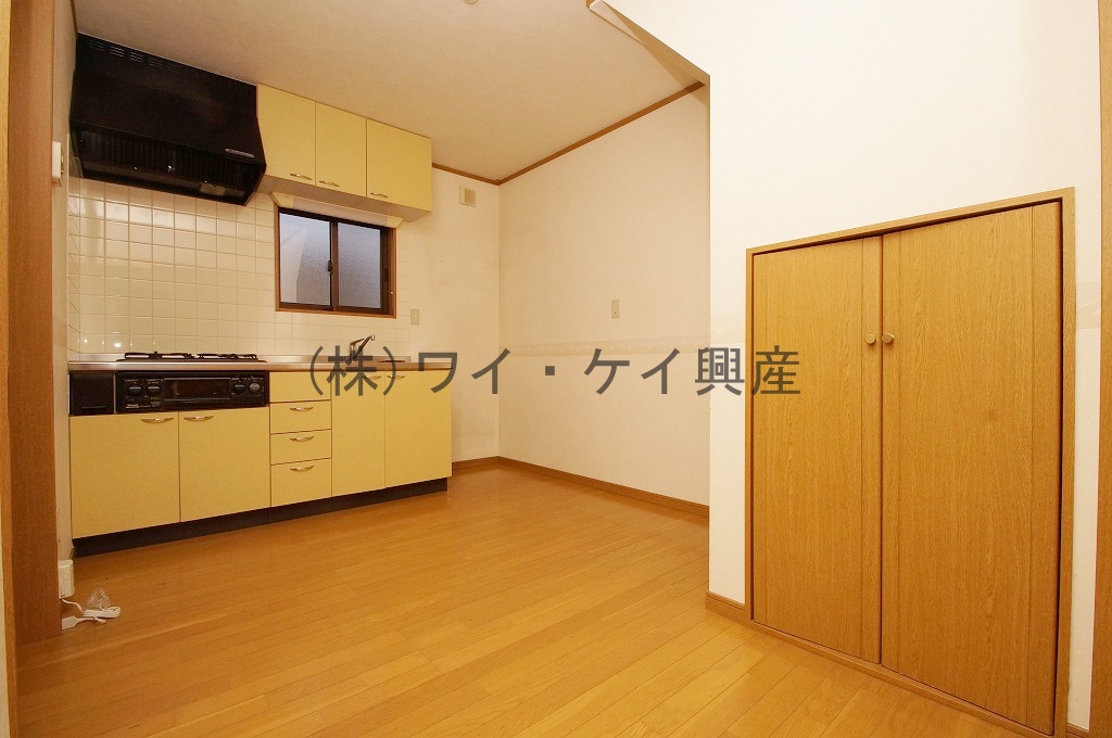 Living and room. 6 Pledge of dining kitchen (^ ○ ^)