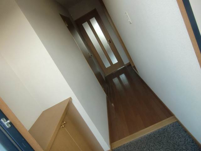 Entrance. Wide entrance ☆