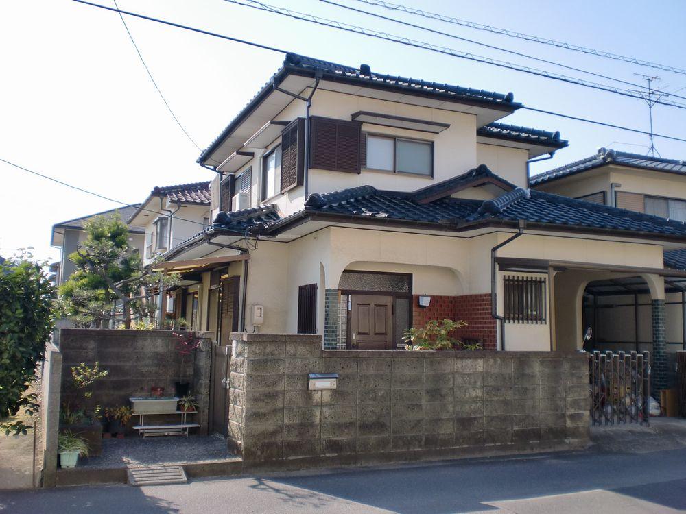 Local appearance photo. Local (12 May 2013) Shooting