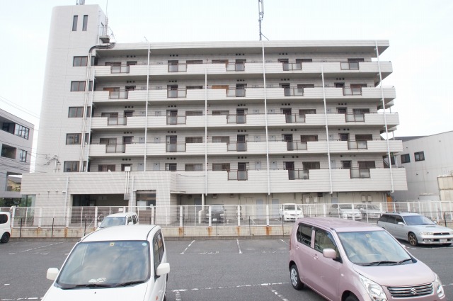 Building appearance. Apamanshop new Kurashiki shop