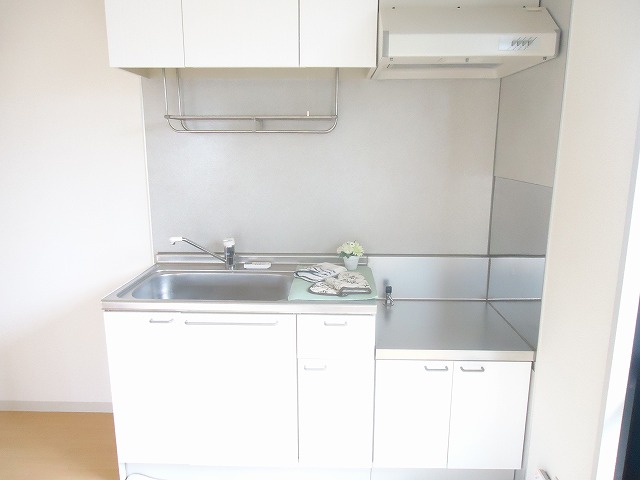 Kitchen. ※ The image is a thing of the inverted type room.