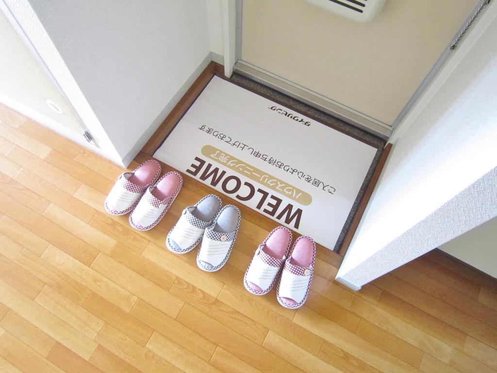 Entrance. (* ⌒O⌒ *) (* ⌒O⌒ *)