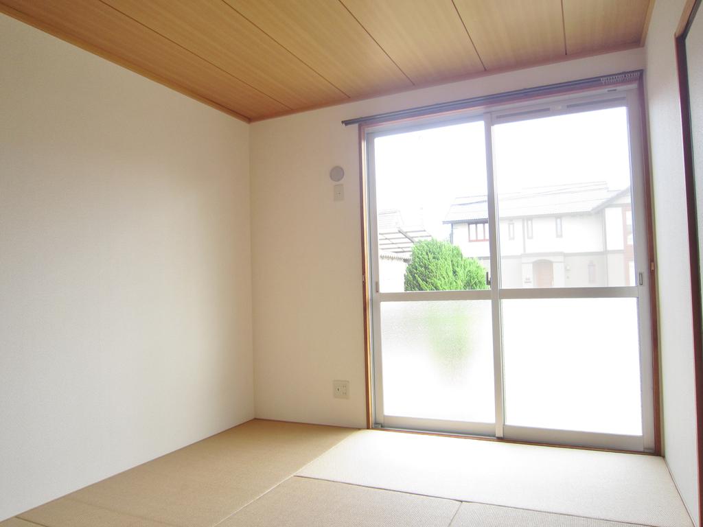 Living and room. (* ⌒O⌒ *) (* ⌒O⌒ *)