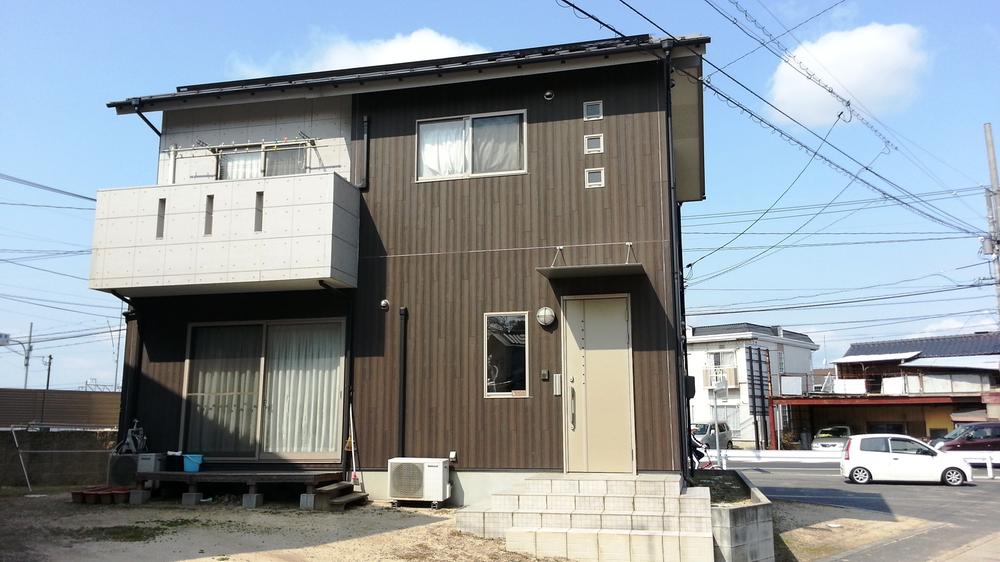 Local appearance photo