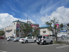 Shopping centre. Honeys Kurashiki Yumetaun shop until the (shopping center) 1211m