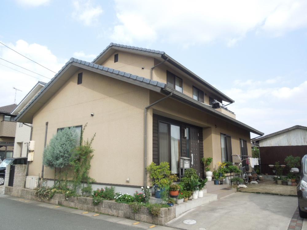 Local appearance photo. Local (11 May 2013) Shooting