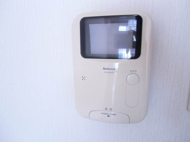 Other Equipment. TV monitor with intercom ☆