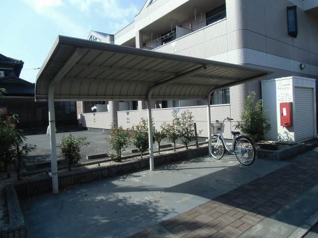 Other common areas. Bicycle-parking space ☆