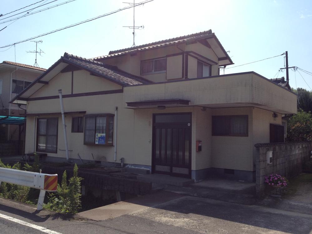 Local appearance photo. Local (August 2013) Shooting