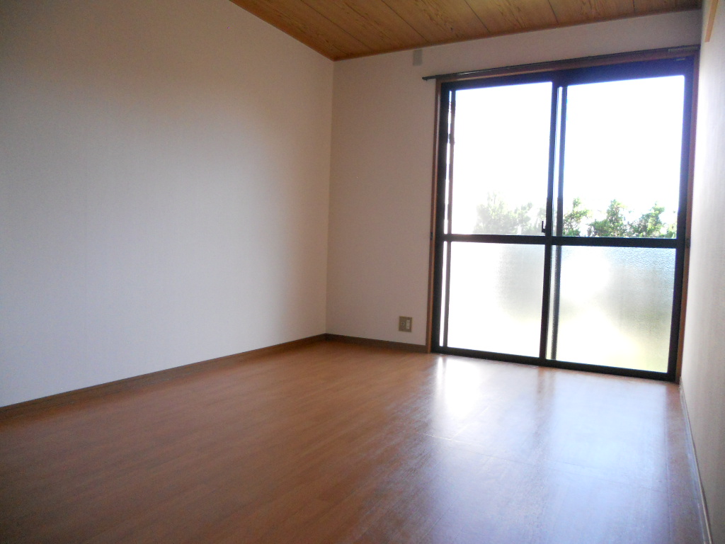Living and room. South east ・ Western-style room 6 Pledge