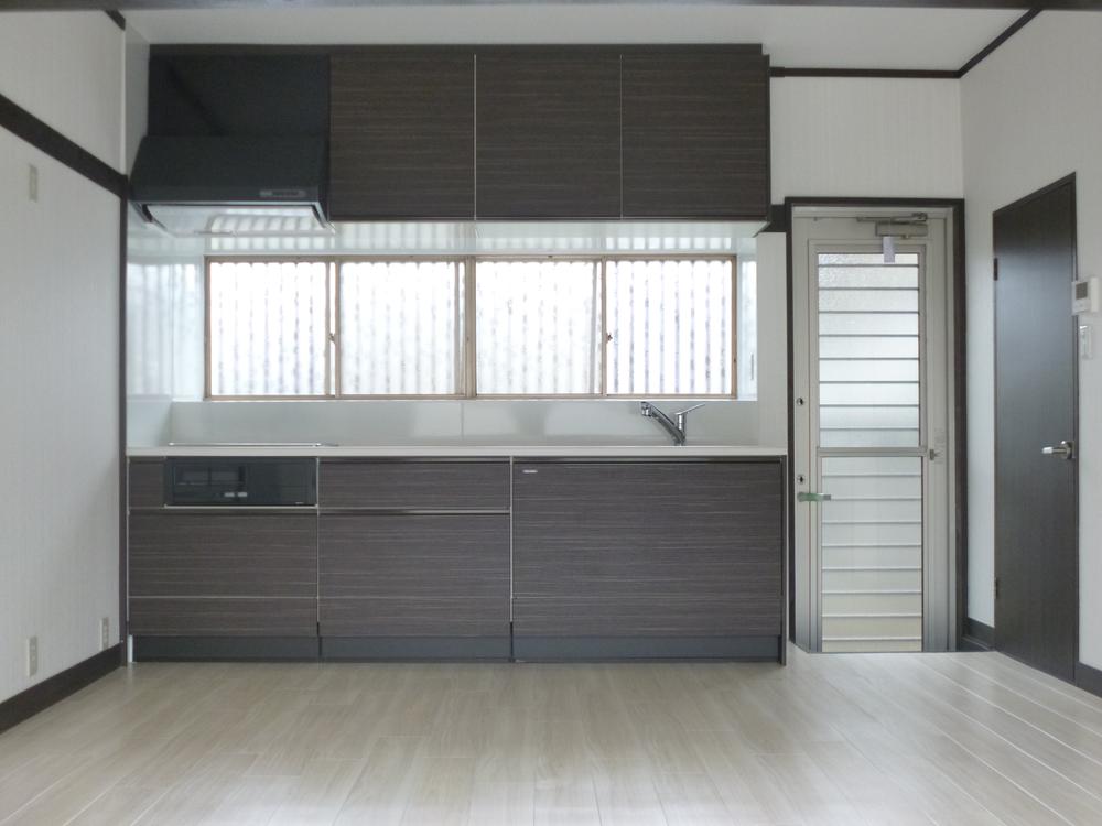 Kitchen. IH cooking heater is