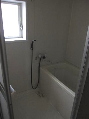 Bath. It is bright and comes with window ☆