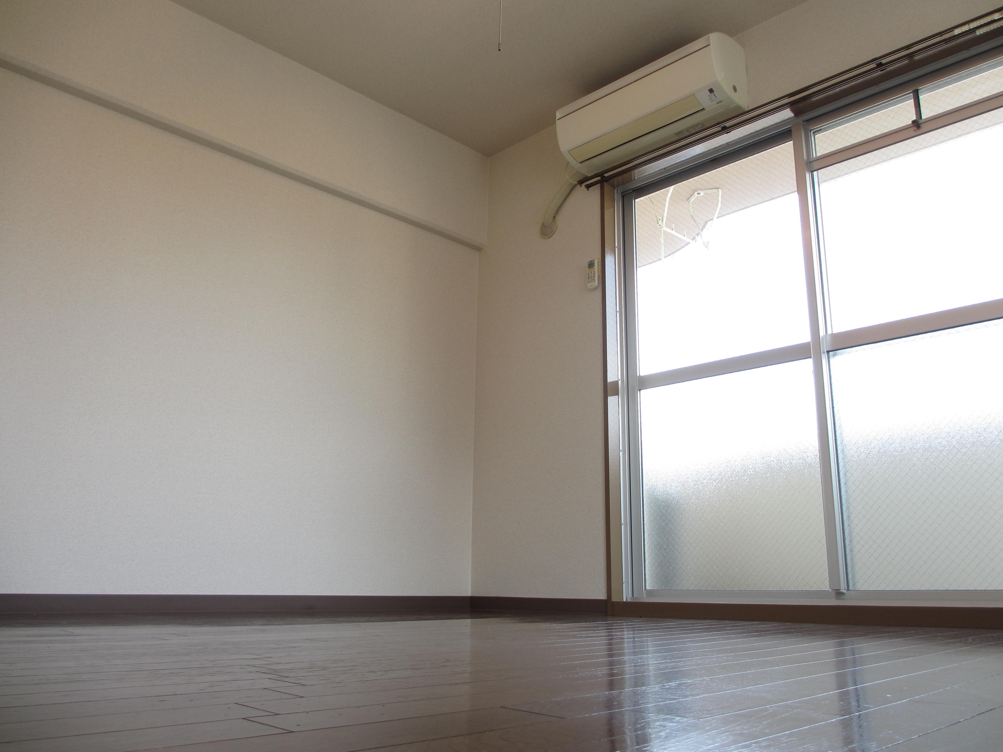 Living and room. (* ⌒O⌒ *) (* ⌒O⌒ *)