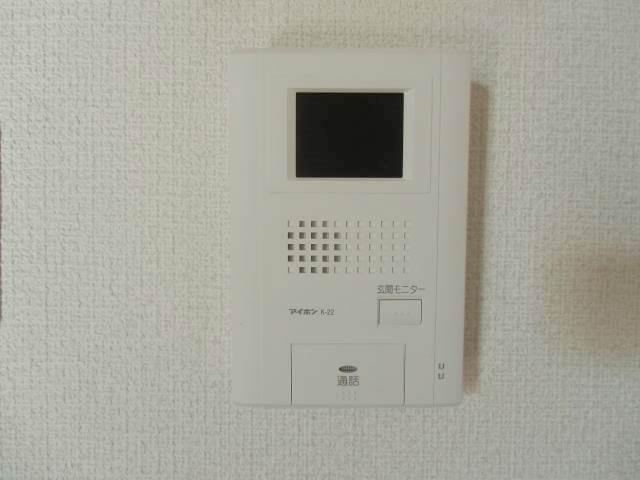 Security. ◆ Peace of mind even when the visitor! TV Intercom ◇