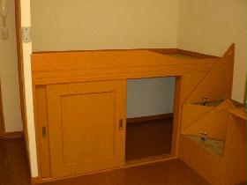 Living and room. bed