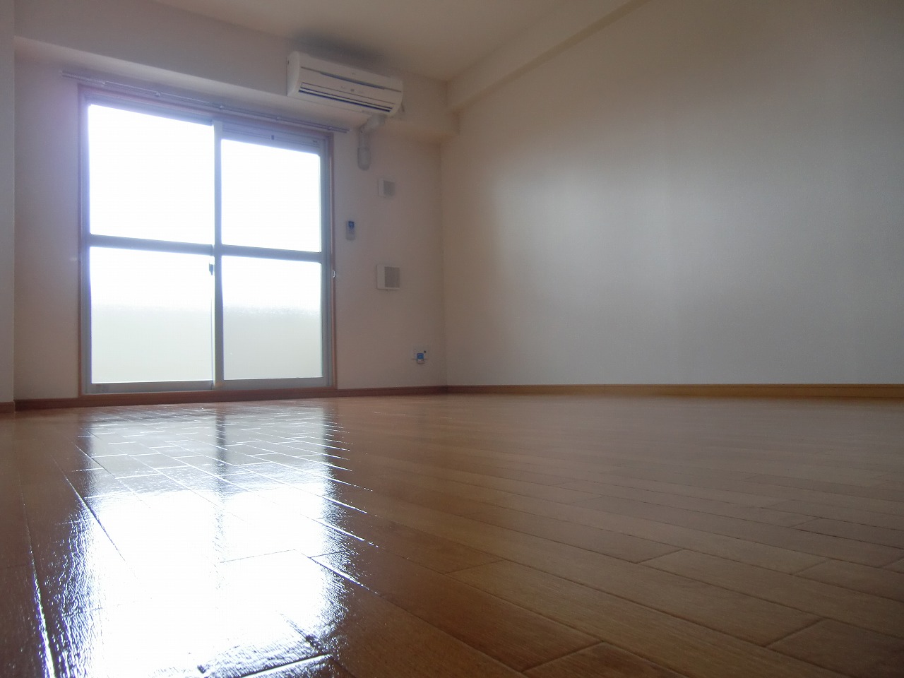 Other room space. Air-conditioned