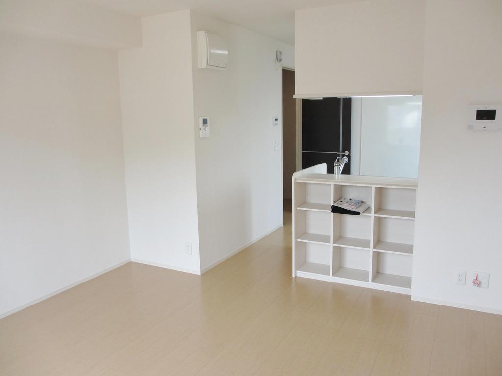 Living and room. ☆ ☆ It has become the same type of image photo ☆ ☆