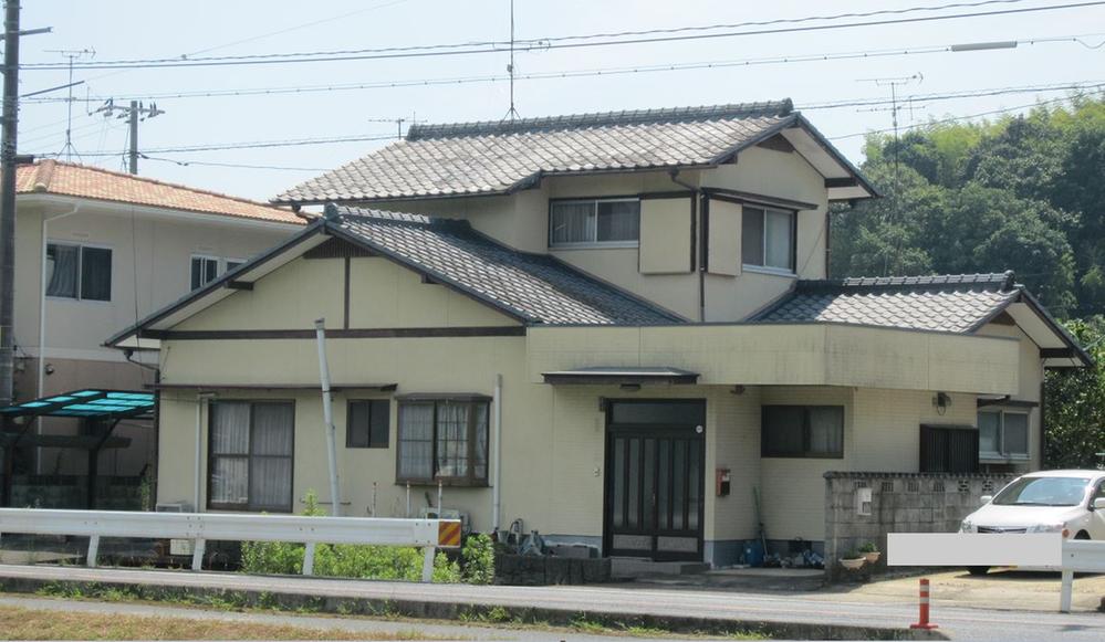 Local appearance photo